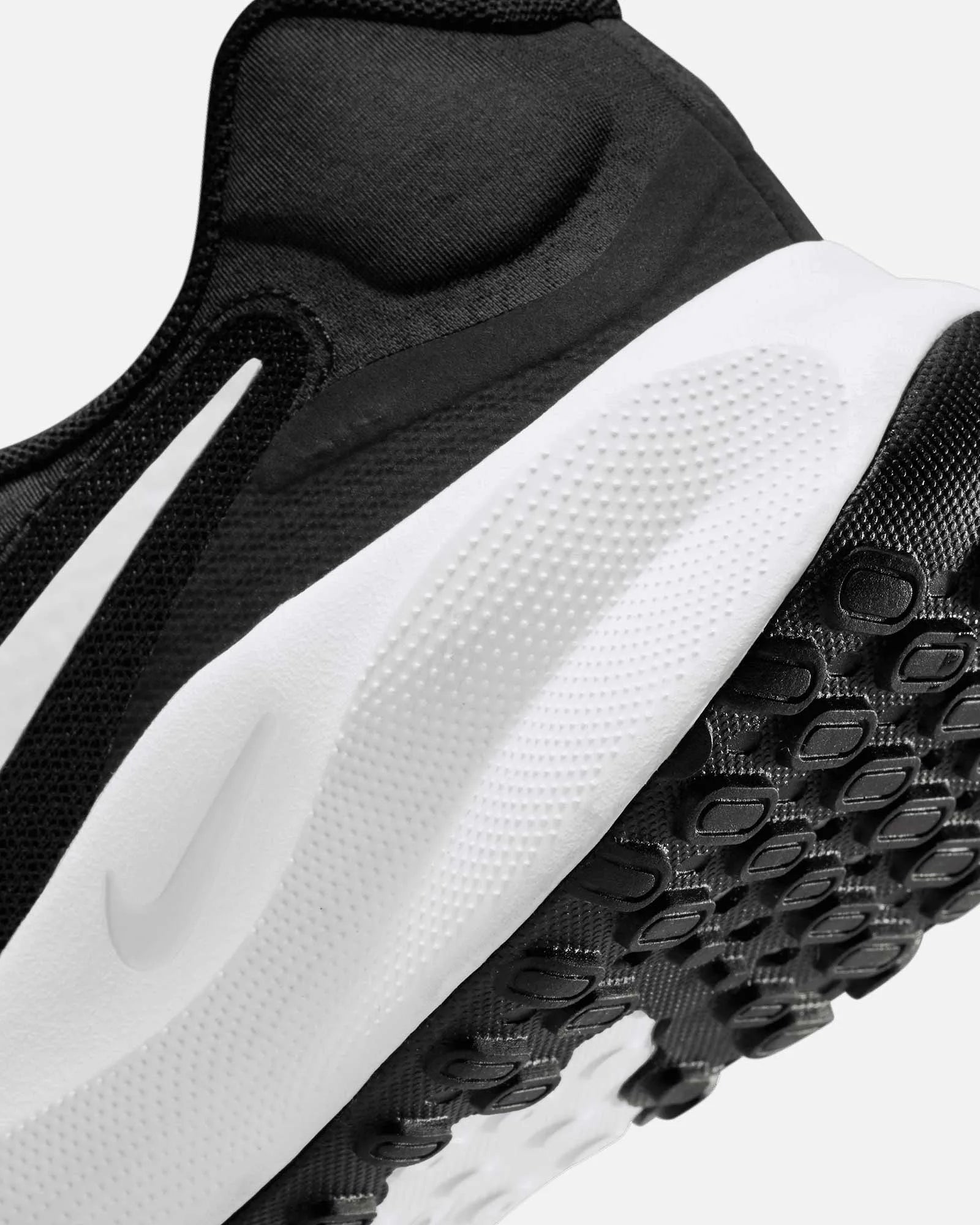 Revolution 7 Shoes